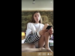 masturbiruet-rascheskoy-v-skaype-domashnee-video-rolik-rus-onlayn